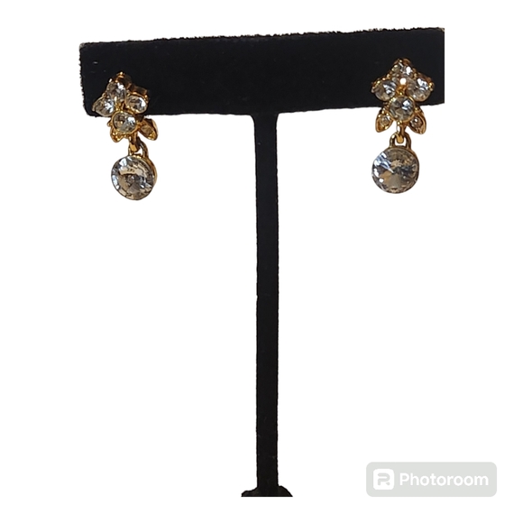 Vintage Drop Silver Sparkle Earrings - Picture 3 of 3